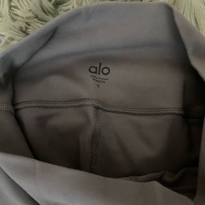 Barely worn alo leggings